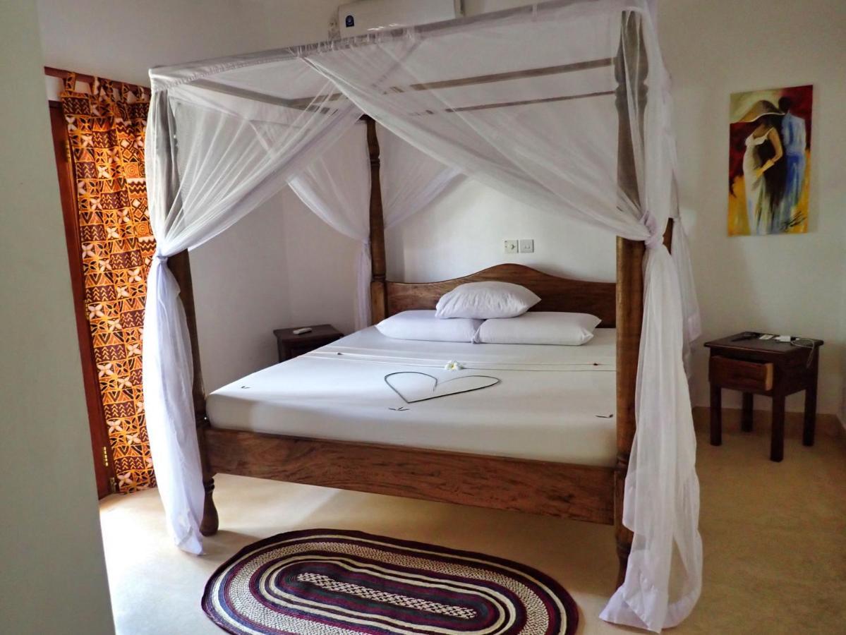Paka House-Rafiki Village Watamu Extérieur photo